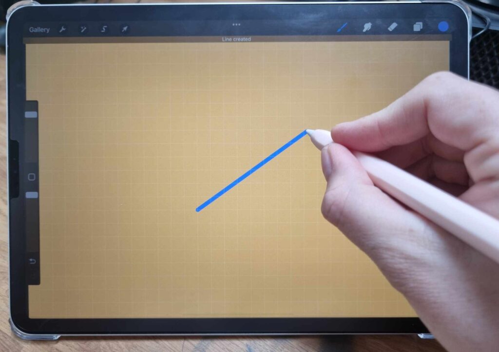 how to draw a straight line in procreate