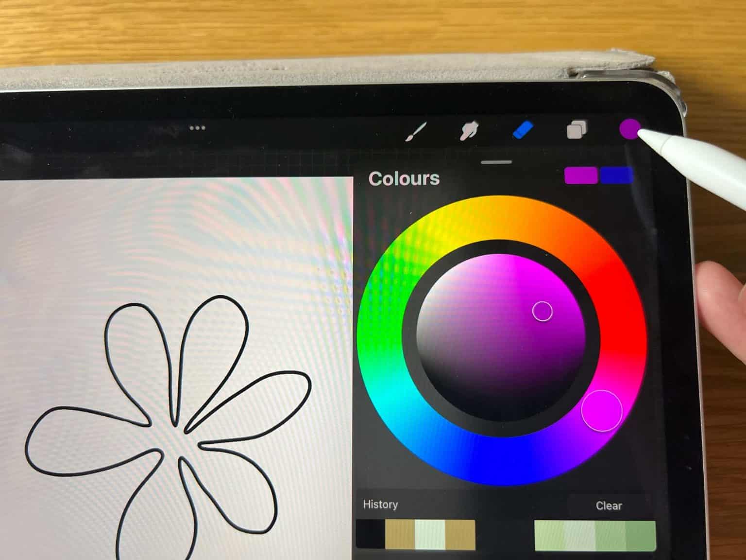 How to Color in Procreate: The Ultimate Guide (2023) - Artsydee